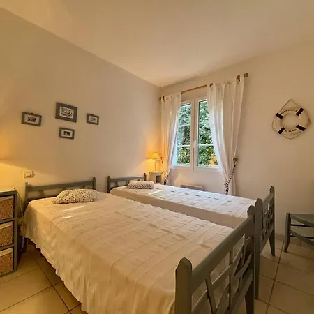 Сasa de vacaciones Maison Oleron 3 Pieces, 4 Pers, Animaux Acceptes, Parking - Fr-1-246a-335 *